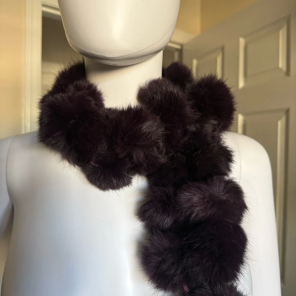 Rex Rabbit Fur Pom Pom Scarf Like New in Burgundy
